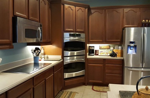 Plymouth Casa | Grandes grupos de bienvenida, CERCA de Wekiva Springs, Orlando, Disney, Universal & Antiques.