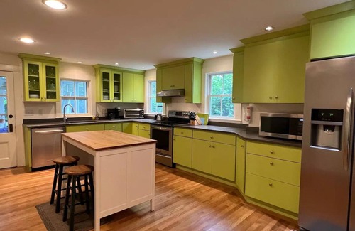 Wellfleet Casa | Beautiful 6 BD/3BA Private Historic Home in Pastoral Setting