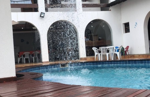 Jardim Centenario Casa | Beautiful 6 Bedroom House, Pool, Barbecue - Enseada - Guarujá
