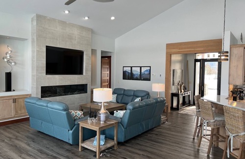 Jackson Hole Casa | Beautiful 6-bedroom ranch at the foot of the Grand Teton Mountains.