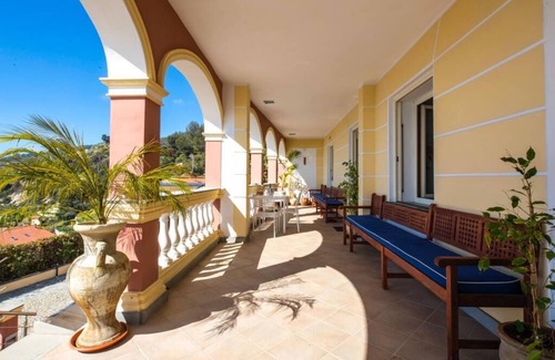 Ospedaletti Villa | Beautiful 8 bedroom Villa overlooking the Ligurian sea