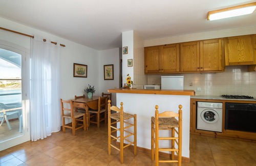 Arenal d'en Castell Apartamento | Hermoso apartamento con Wi-Fi, piscina, terraza y vista al mar