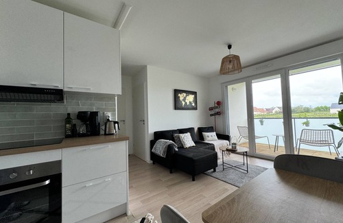 Blainville-sur-Orne Apartamento | Beautiful appt with balcony in Blainville-sur-Orne
