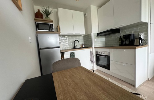 Blainville-sur-Orne Apartamento | Beautiful appt with balcony in Blainville-sur-Orne