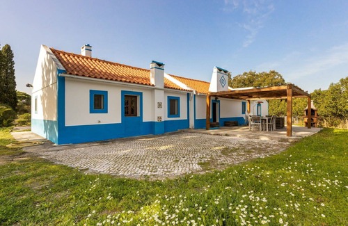 Sao Martinho Villa | Acogedor apartamento en villa para 7 personas con A/C, WIFI, piscina, TV, terraza y aparcamiento