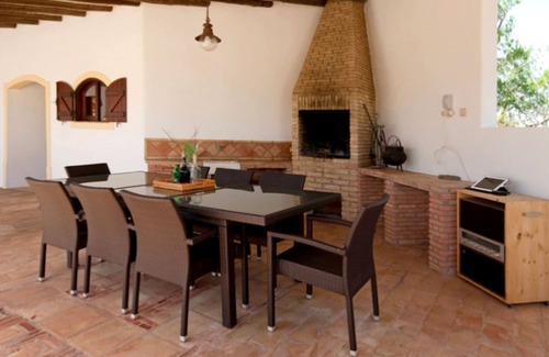 Pata de Cima Villa | Beautiful Algarve Villa | 6 Bedrooms | Villa Albuferia da Silva | Private Swimming Pool & Lovely Outdoor Kitchen | Albufeira