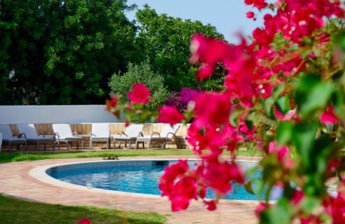 Pata de Cima Villa | Beautiful Algarve Villa | 6 Bedrooms | Villa Albuferia da Silva | Private Swimming Pool & Lovely Outdoor Kitchen | Albufeira