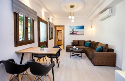Aliki Casa | Beautiful Alice Luxury Suites