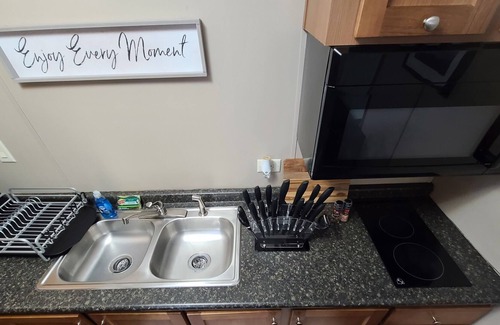 Odessa Apartamento | Beautiful and cozy full size bed studio