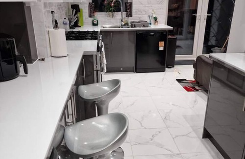Gravesend Casa | Beautiful and Modern House in Gravesend