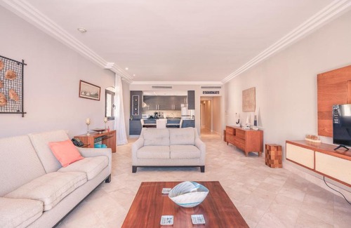 Cap Cana Marina Apartamento | Beautiful and pet friendly apartment at Fishing Lodge A13