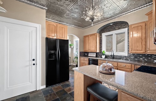 St. Charles Historic District Casa | Beautiful and Spacious Family Home Near OldTown with Theater