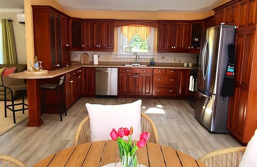 Charlotte's Shore Casa | Beautiful and spacious "home away from home" for amazing summer fun & relaxation