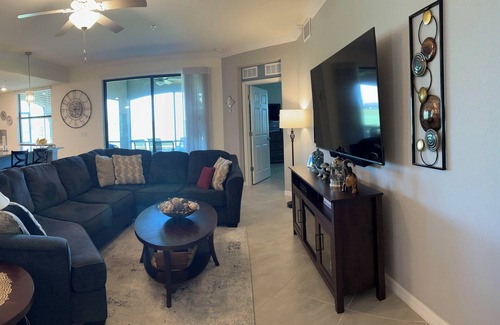 Lakewood Ranch Casa | Beautiful and Spacious Townhome Lakewood National Golf Club.