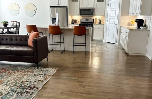 Tulsa Casa | Beautiful and spacious 3 bedroom, 2 bathroom home w/perfect central location!