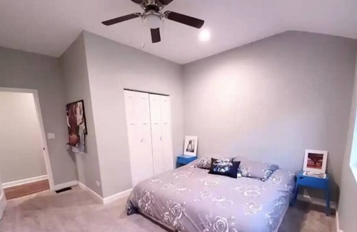 Fox Valley Casa | Beautiful and Spacious Home in Aurora