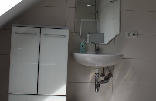 Teupitz Casa | Precioso apartamento, nuevo y moderno, gran terraza en la azotea.