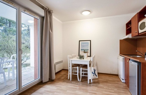 Le Verdon-sur-Mer Apartamento | Bonito apartamento para 4 personas con WIFI, piscina, TV, terraza, mascotas permitida y aparcamiento