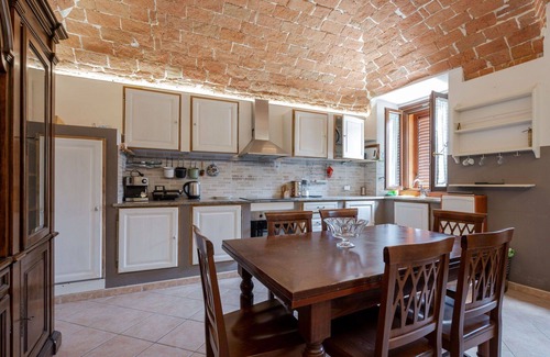 Grazzano Badoglio Apartamento | Acogedor apartamento para 6 personas con WIFI, A/C y terraza