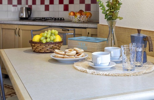 Canneddi Apartamento | Hermoso apartamento para 4 personas con WIFI, A/C, piscina, TV, terraza y mascotas permitida