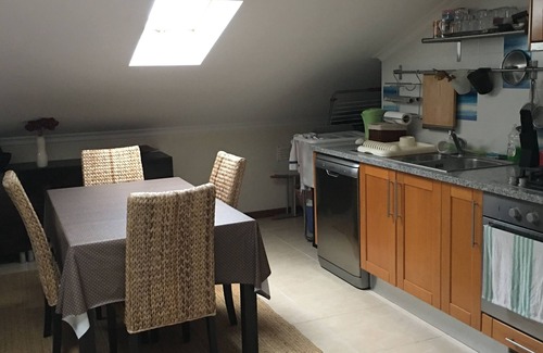 Nazare Apartamento | Hermoso departamento. 2 cap.1 s. nadar en un pueblo encantador a 5 km de la playa de Nazaré