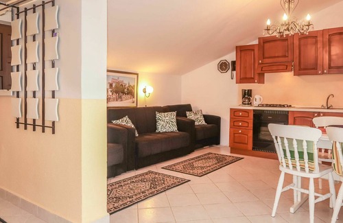 Skrbcici Apartamento | Bonito apartamento para 6 personas con WIFI, A/C, TV, patio y aparcamiento