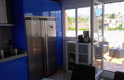Caleta de Velez Apartamento | Beautiful apartment with sea view, pool and golf course
