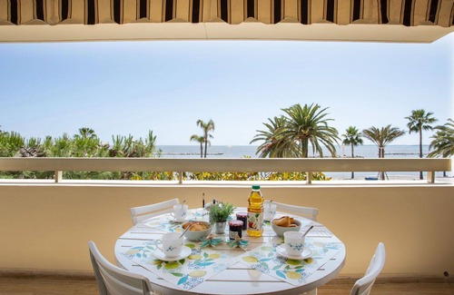 Nice Apartamento | Acogedor apartamento para 4 personas con WIFI, TV, terraza, mascotas permitida y aparcamiento