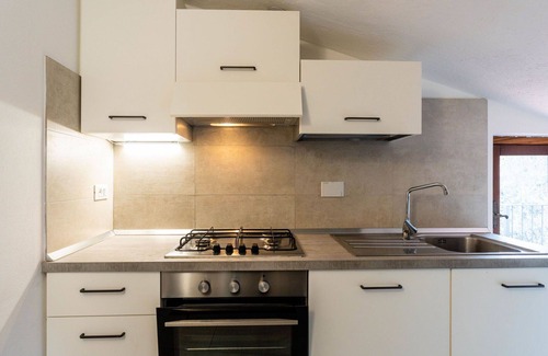 Diano Castello Apartamento | Bonito apartamento con WIFI, piscina, TV, terraza, mascotas permitida y aparcamiento
