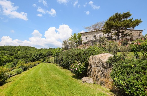 Semproniano Apartamento | Hermoso apartamento en Loc. Scalabrelli