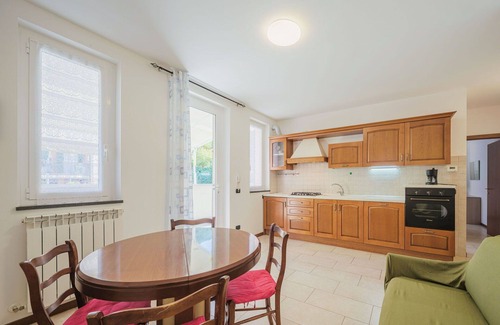Sestri Levante Apartamento | Bonito apartamento para 5 personas con WIFI, A/C, TV, patio y mascotas permitida