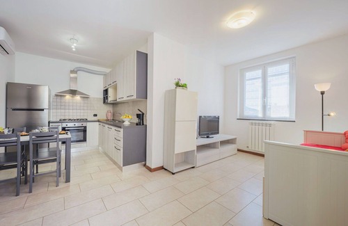 Sestri Levante Apartamento | Acogedor apartamento para 5 personas con A/C, WIFI, TV, patio y mascotas permitida