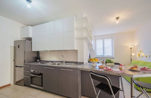 Sestri Levante Apartamento | Hermoso apartamento para 4 personas con A/C, WIFI, TV, balcón y aparcamiento