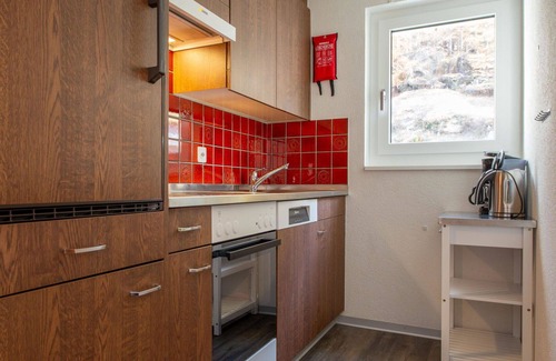 Saas Almagell Apartamento | Bonito apartamento para 5 personas con WIFI, TV y balcón