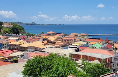 St. George's Apartamento | Beautiful apartment with AC in Saint George's