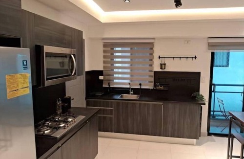 Evaristo Morales Apartamento | Beautiful apartment with infinity pool