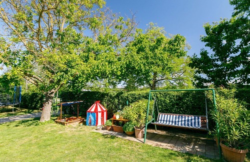 Balatonszemes Apartamento | Hermoso apartamento para 6 personas con WIFI, TV, patio y aparcamiento