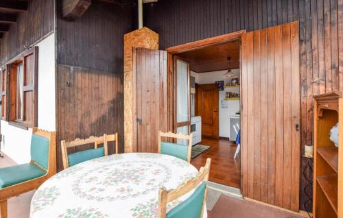 Ossimo Apartamento | Beautiful Apartment In Ossimo Superiore