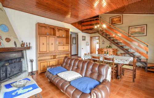 Ossimo Apartamento | Beautiful Apartment In Ossimo Superiore