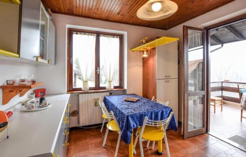 Ossimo Apartamento | Beautiful Apartment In Ossimo Superiore
