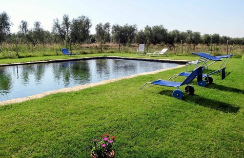 Roccastrada Villa | Bonito apartamento en villa con piscina, WIFI, TV, terraza, mascotas permitida y aparcamiento