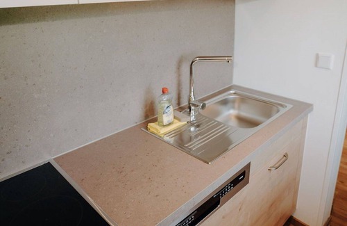 Donnersbach Apartamento | Acogedor apartamento para 5 personas con WIFI, TV, patio y mascotas permitida
