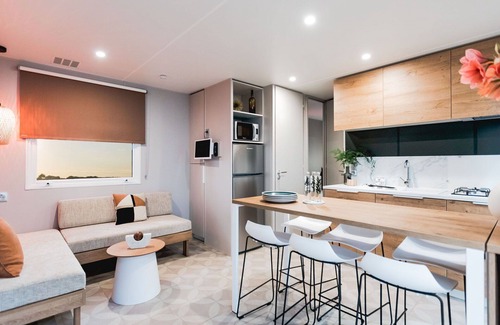 Cendras Casa | Acogedor apartamento en villa con A/C, WIFI, piscina, TV, terraza, mascotas permitida y aparcamiento