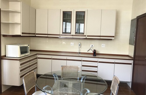 Jardim Praiano Apartamento | Beautiful apartment 180m2 Guarujá Enseada. 3 suites, 4 bedrooms 3 min walk from the beach
