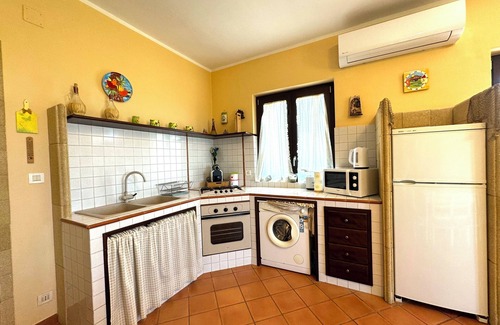 Capaci Apartamento | HERMOSO apartamento A POCOS PASOS del mar!