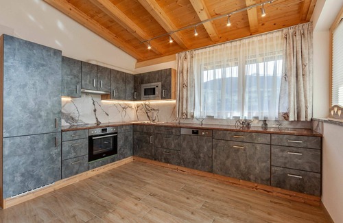 Fuegenberg Apartamento | Acogedor apartamento para 6 personas con WIFI, TV, patio, mascotas permitida y aparcamiento