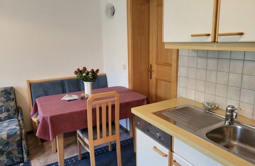 Spiss Apartamento | Hermoso apartamento para 2 personas con TV, patio, mascotas permitida y aparcamiento