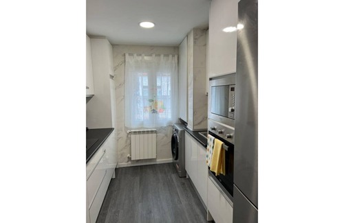 Villaverde Apartamento | Beautiful Apartment close to Everything!