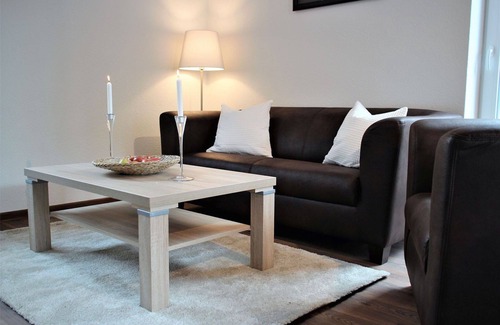 Thulsfeld Apartamento | Hermoso apartamento "Heidestrauch" justo en el embalse