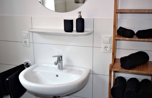 Thulsfeld Apartamento | Hermoso apartamento "Heidestrauch" justo en el embalse